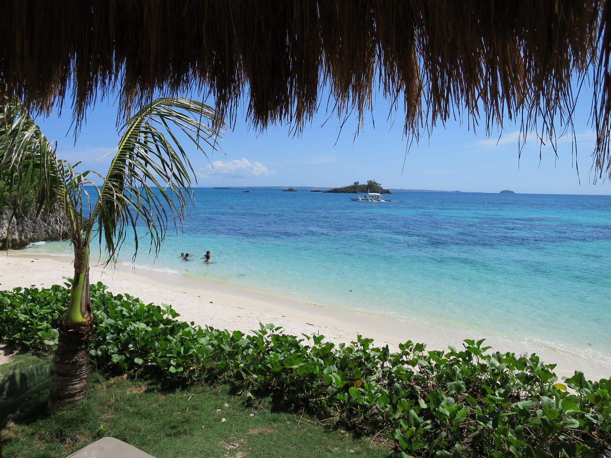 Tepanee Beach Resort Pulau Malapascua Bagian luar foto
