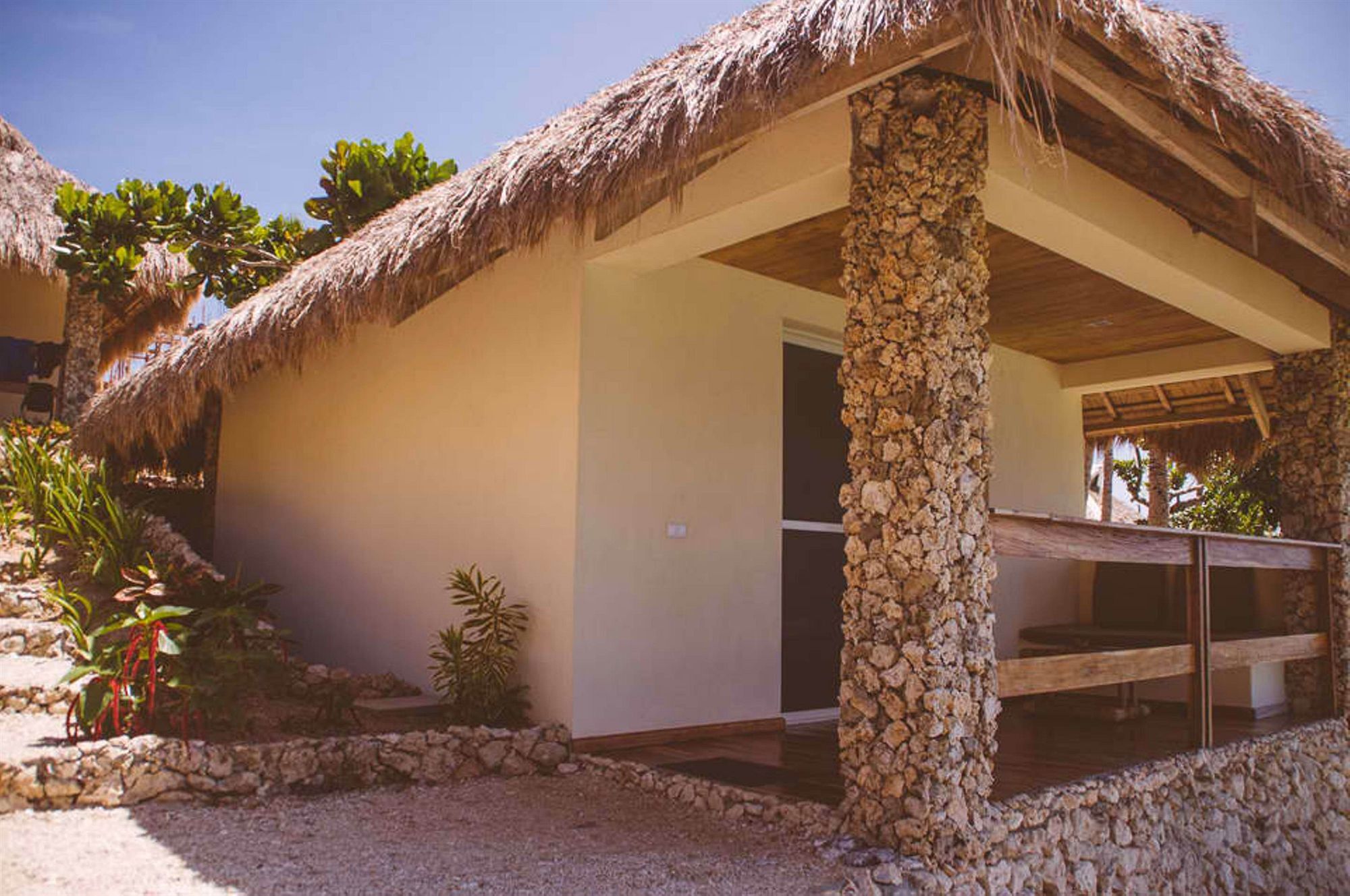 Tepanee Beach Resort Pulau Malapascua Bagian luar foto